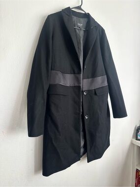 Simply Vera Vera Wang Black Pea Coat with Dark Gray Waist Band